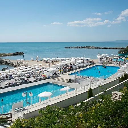 White Lagoon 4* 발치크