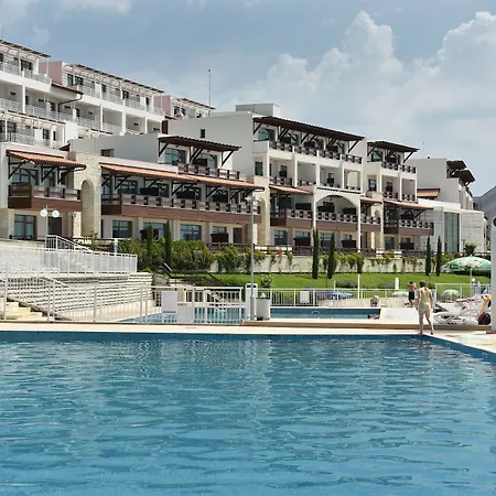 White Lagoon 4* 발치크